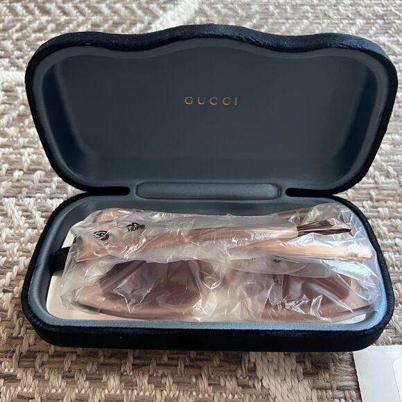 Gucci Oversized Sunglasses GG1314S-005 - Picture 5 of 6